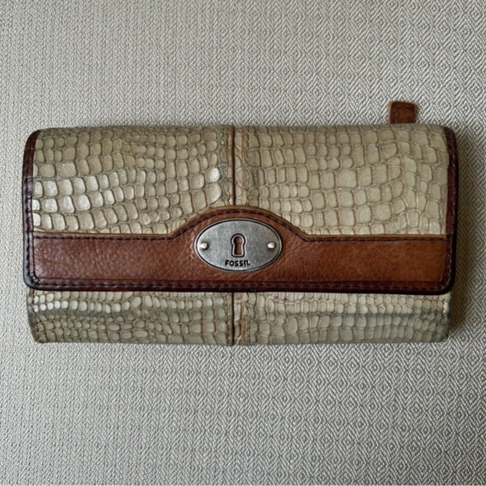 Vintage Fossil Maddox Leather Wallet